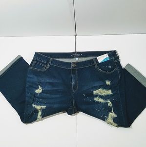NWT Boutique Skinny Distressed Crop size 22W plus